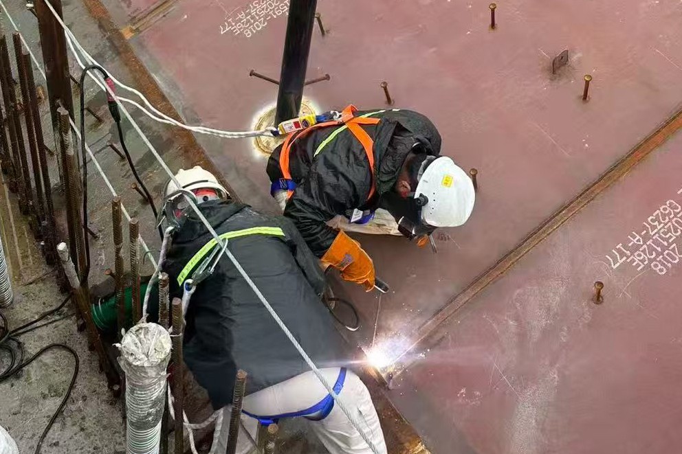 3、到位焊接1.jpg